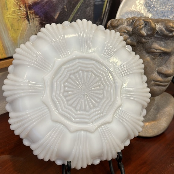 Anchor Hocking Vintage Milk Glass Deviled Eggs
Serving Platter Gold Trimmed - Picture 5 of 10